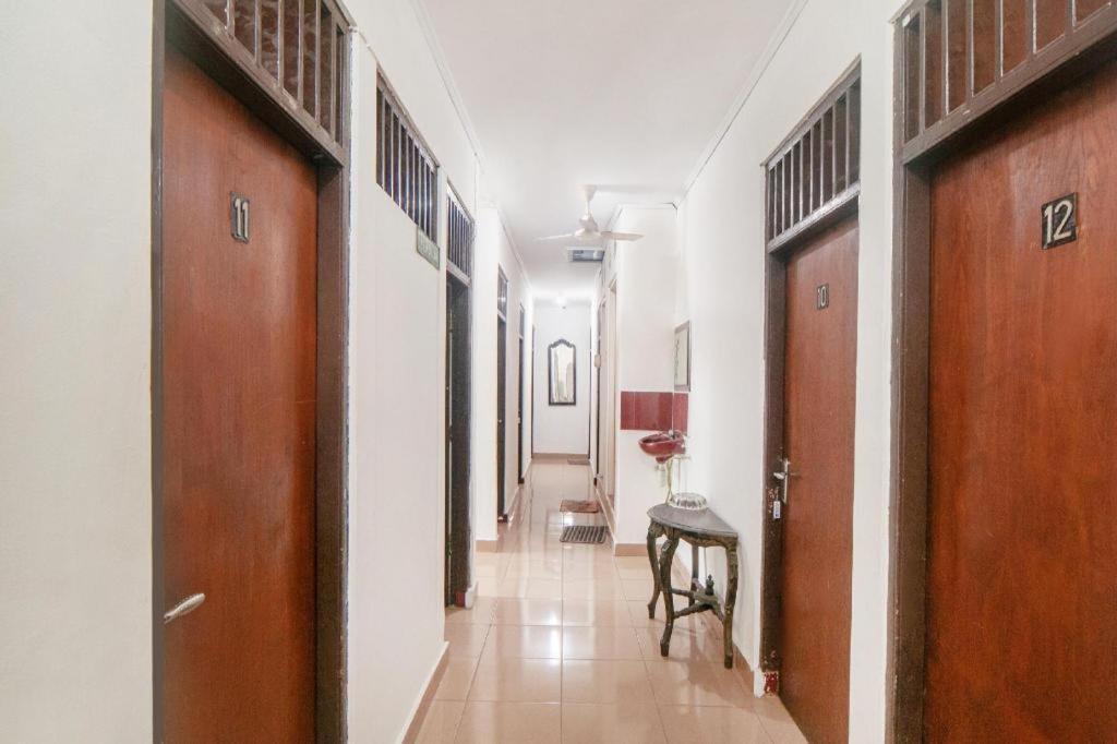 Oyo 2256 Danysa Guesthouse Jakarta Ngoại thất bức ảnh