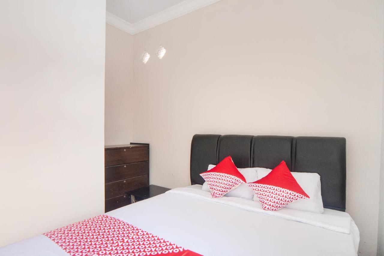 Oyo 2256 Danysa Guesthouse Jakarta Ngoại thất bức ảnh